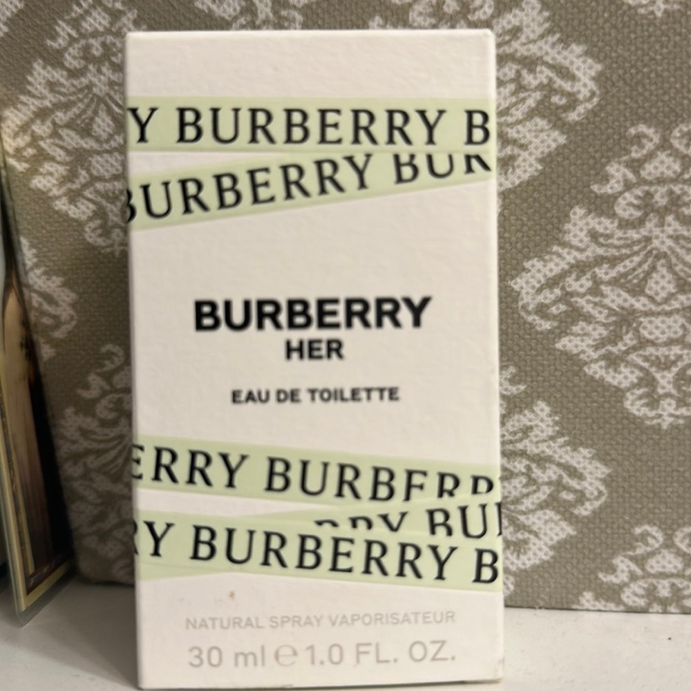 Burberry HER LIGHTLY USED